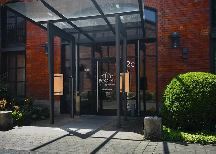 Historic 3*